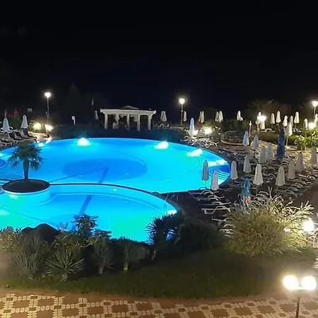 Sineva Szálloda 4*