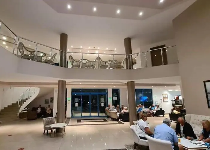 Отель Sineva 4*