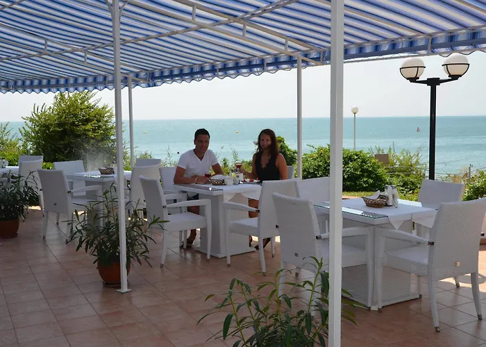 Sineva Hotel