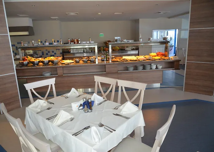 Sineva Hotel 4*